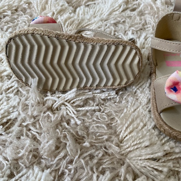 Carter’s baby sandals - Picture 8 of 8